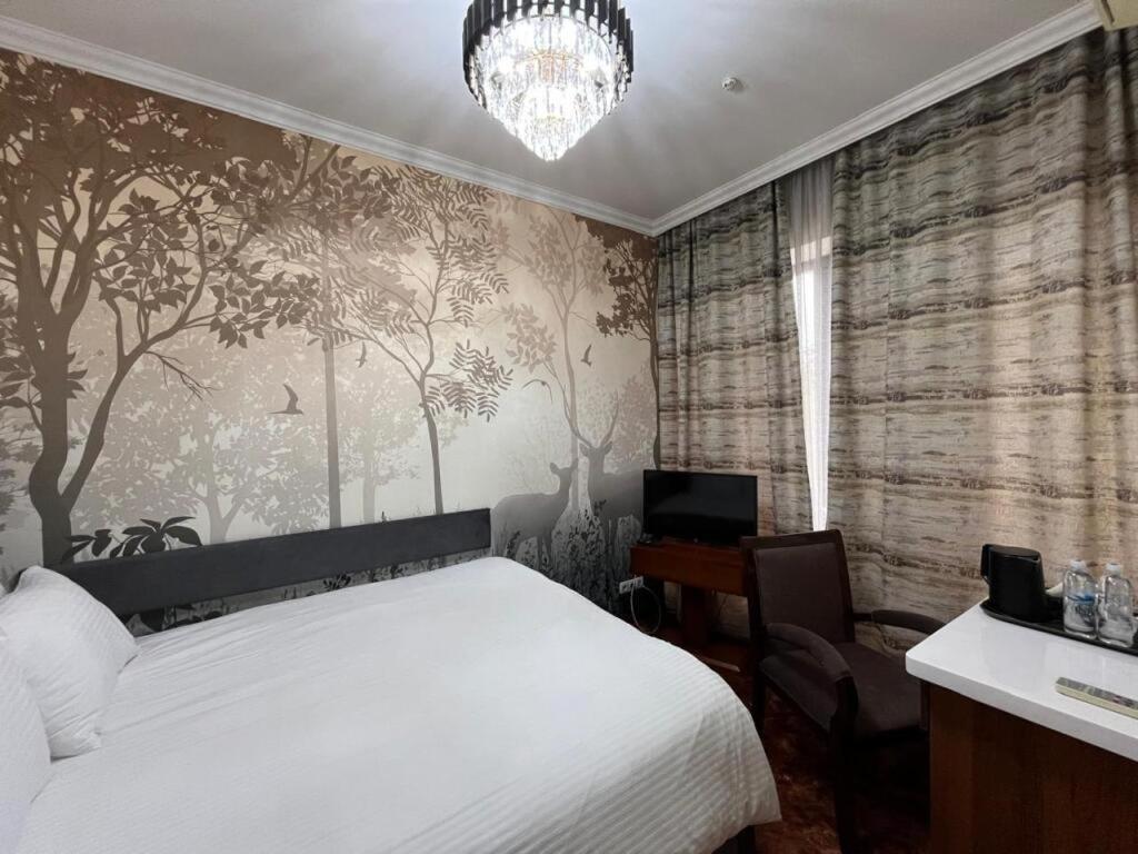 Hotel Luxurious Taraz Exterior foto